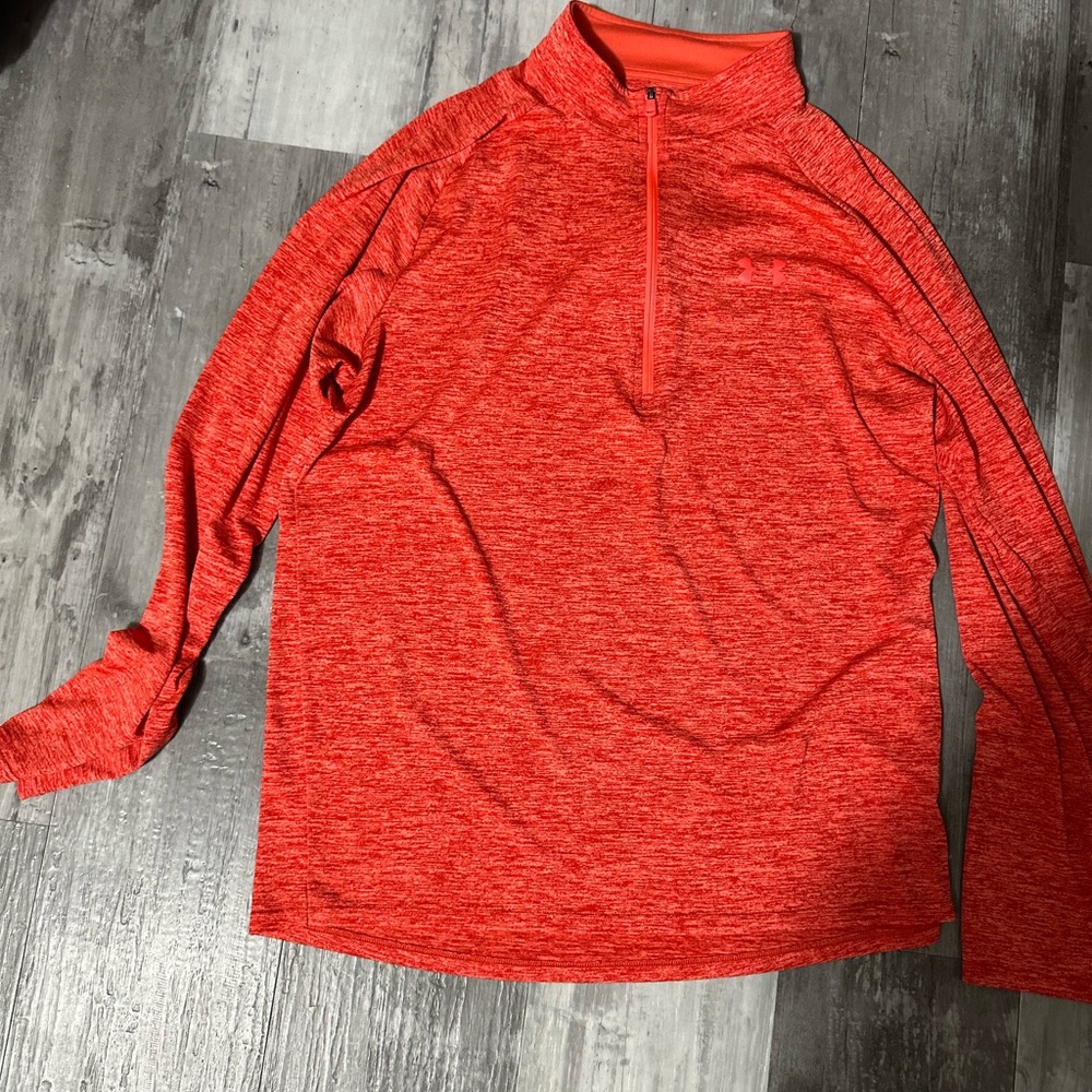 UNDER ARMOUR Loose Heat Gear* lightweight athletic pullover shirt - XL